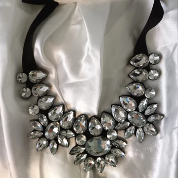 EXTRA NAGY KÖVES nyaklánc