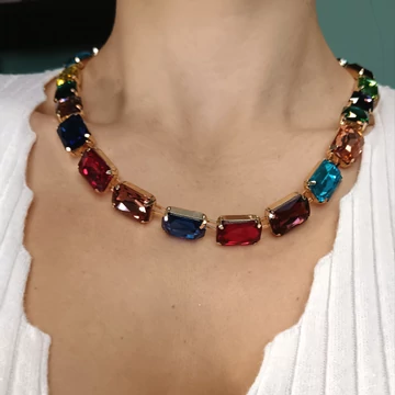 Színes köves nyaklánc