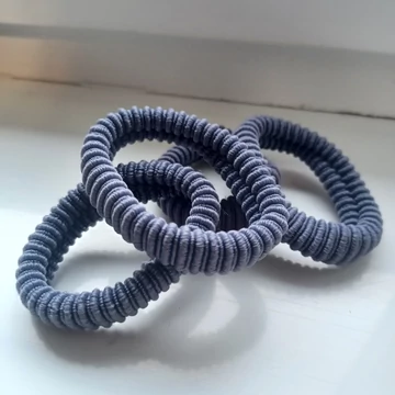 Bordázott hajgumi_szürke