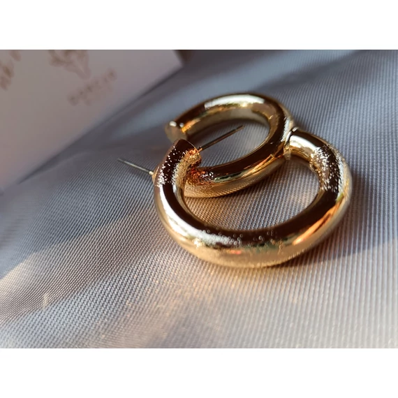 Vastag arany karika fülbevaló