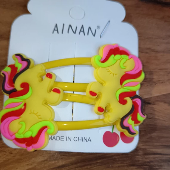 Póni lovas csit-csat